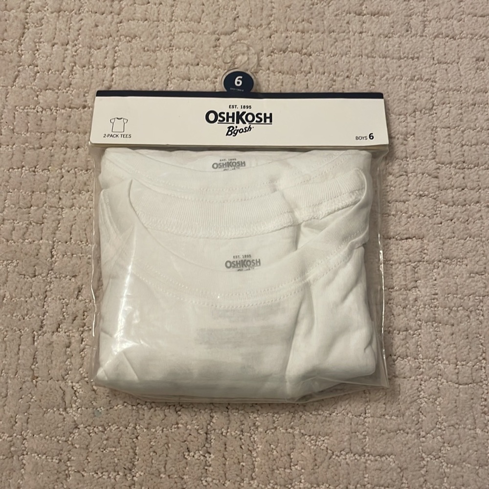 OshKoshB’gosh boys 100% cotton short sleeved white tshirts (2 pack) size 6